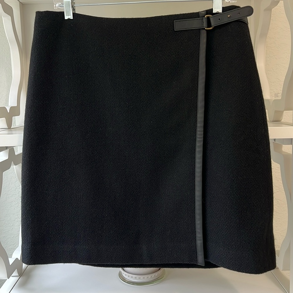 Ralph Lauren  Wool Blend Wrap Pencil Skirt Leather Buckle Lined Black Size 10